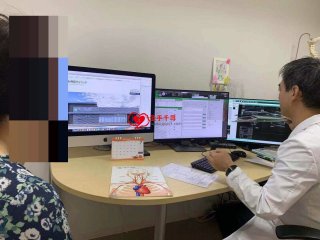 大连张女士颈动脉超声波检查，左右两侧都有颈